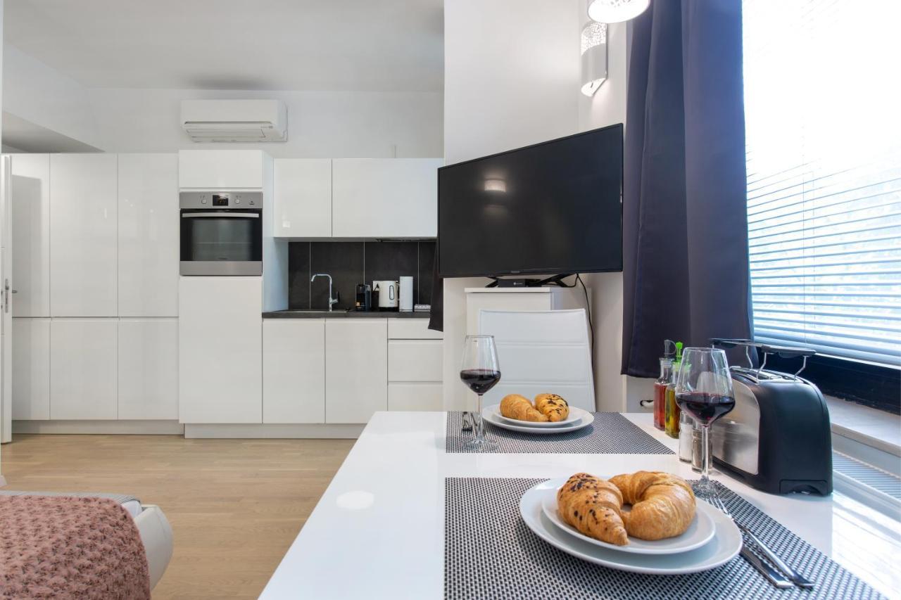 Urban Style Apartments By Loft Любляна Екстериор снимка