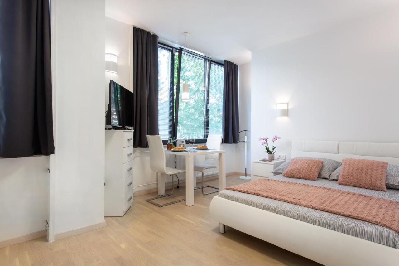 Urban Style Apartments By Loft Любляна Екстериор снимка